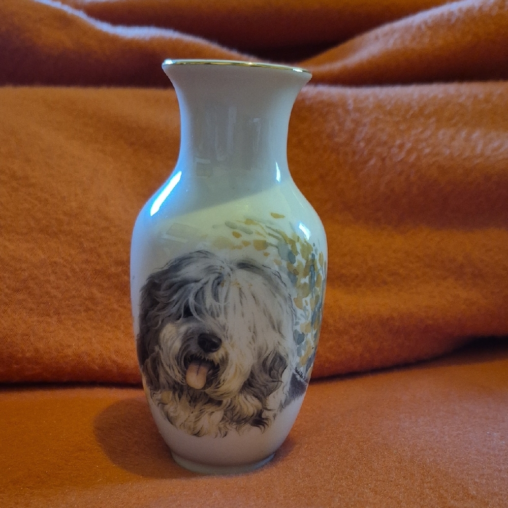 Vtg Dogs By Giftcraft White Ceramic Vase with Old English Sheepdog